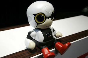 Toyota crea robot para gente solitaria
