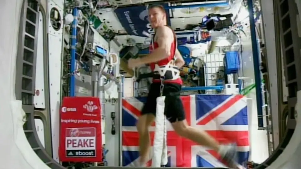 Astronauta realiza maratón de Londres en el espacio