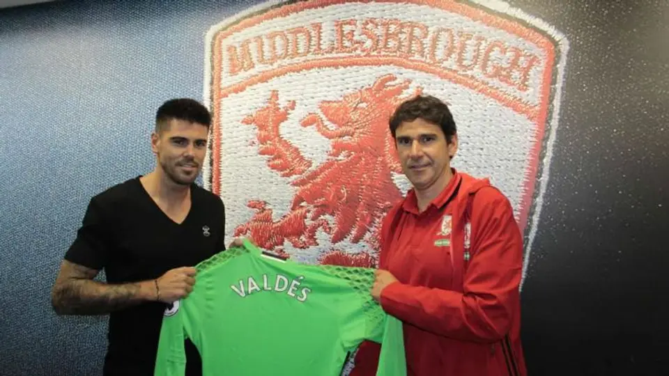 Middlesbrough ficha por dos temporadas a Víctor Valdés