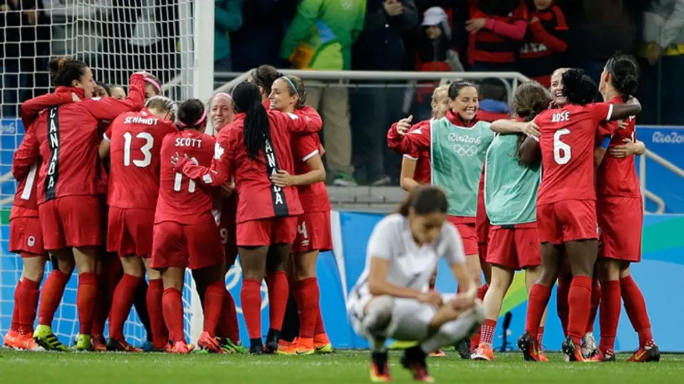 Canadá supera a Francia y llega invicto a 'Semis'