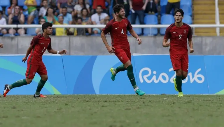 Portugal vence a Honduras y califica a Cuartos de Final