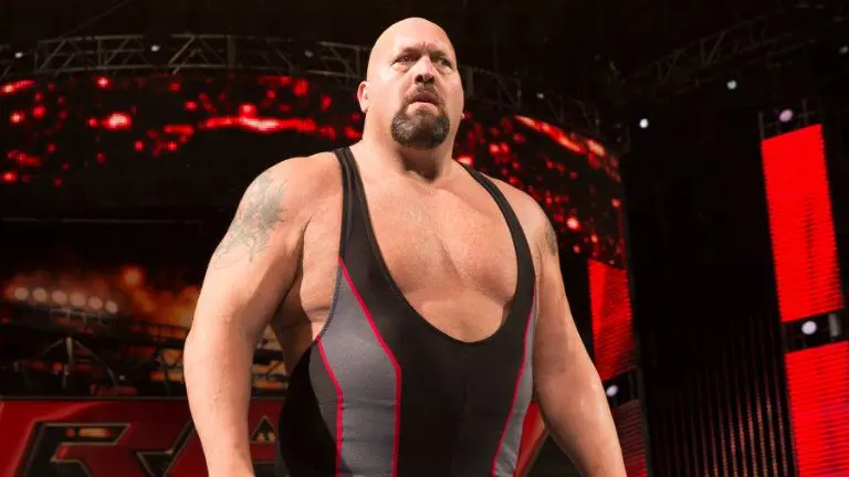 Big Show rompe cuerdas del ring en pelea
