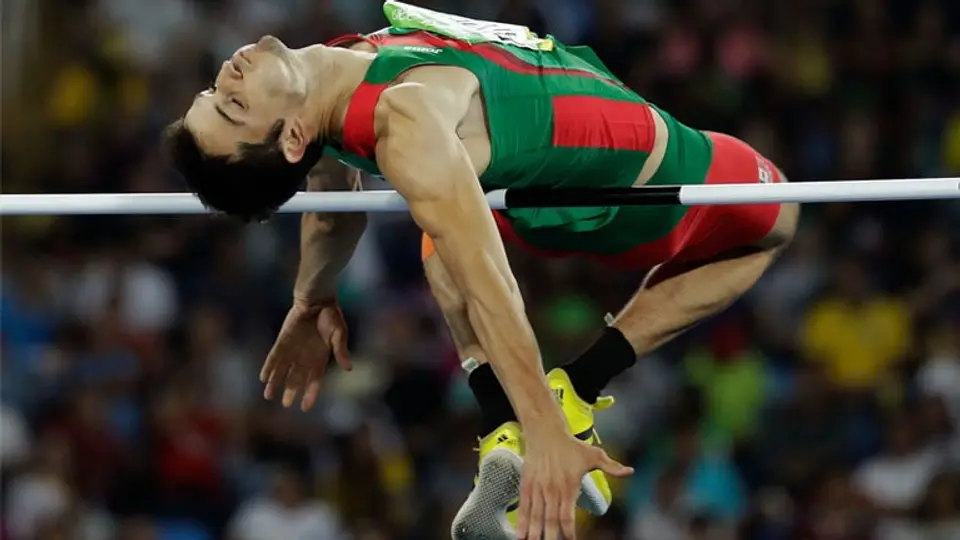 Edgar Rivera no salta a la cima y es eliminado de Rio 2016