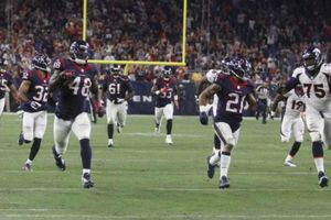 Texanos de Houston, en problemas por lesiones