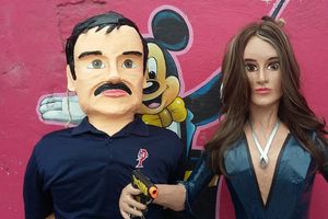 Elaboran piñatas de Kate del Castillo y el Chapo