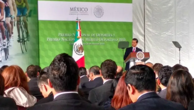 Pese a ausencia, Ayón el más ovacionado en el PND