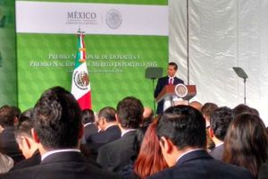 Pese a ausencia, Ayón el más ovacionado en el PND