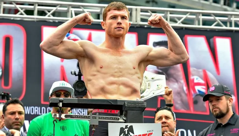 McGregor señala que Canelo elige rivales débiles