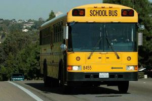 Niño de 12 años roba un autobús y sale a pasear