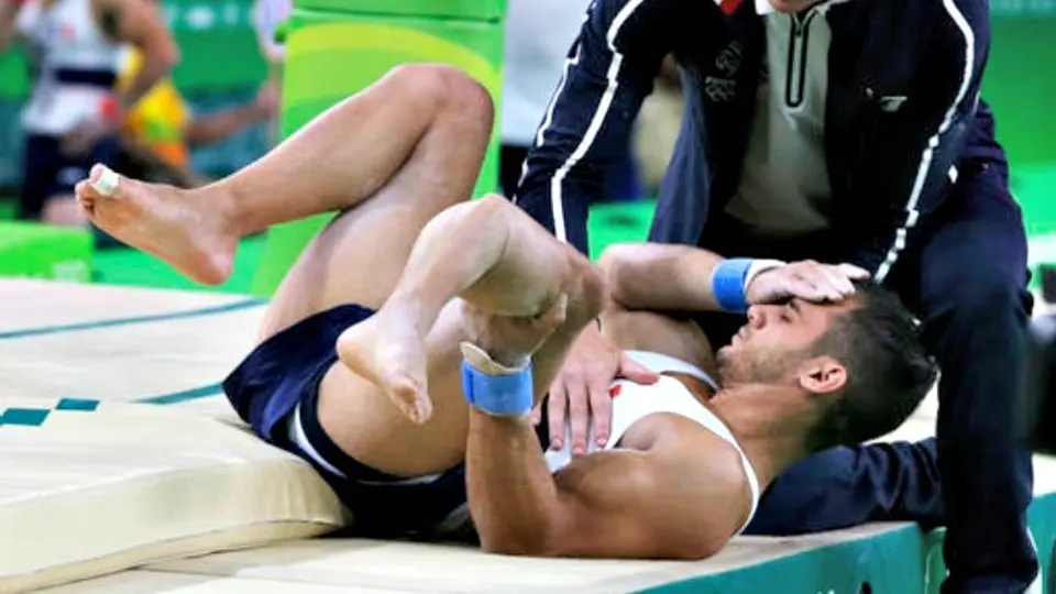 Francés termina con sueño olímpico tras romperse pierna