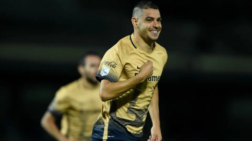 Pumas desmiente negociación con Cruz Azul por Alcoba