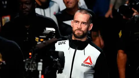'CM Punk no debería tener otra pelea en UFC': Dana White