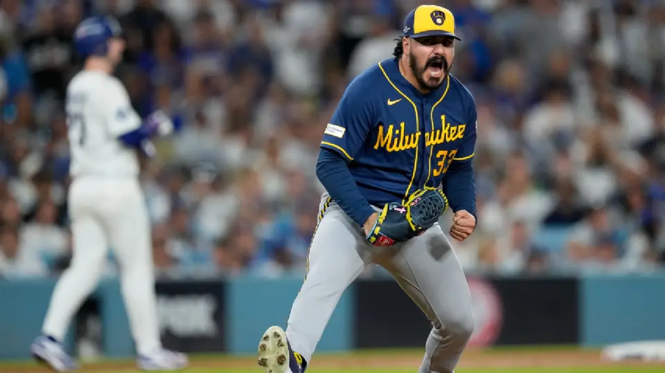 JoJo Romero en la Serie Mundial con Milwaukee | AP