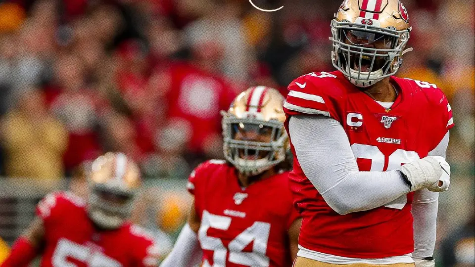 DeForest Buckner durante su tiempo con los 49ers | X @49ers
