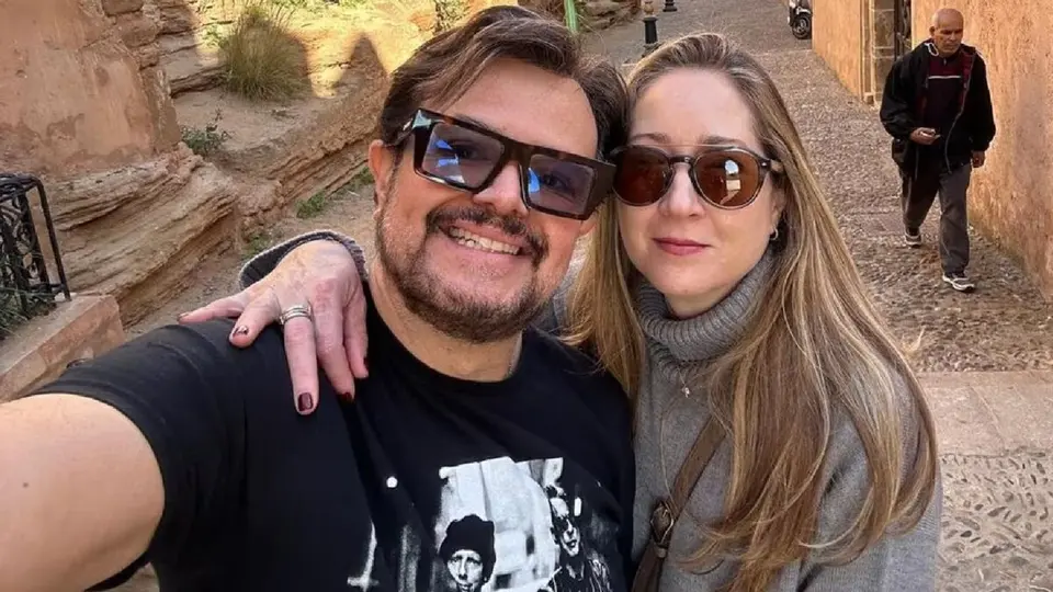 Aleks Syntek confirma separación de su esposa tras 25 años: “Soy un hombre complicado”