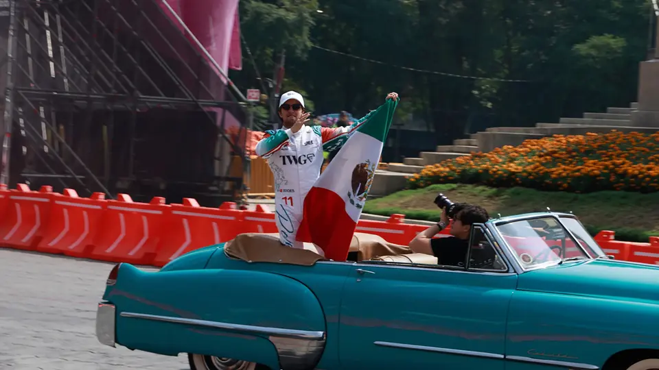 "Me encantaría quedarme diez años": La F1 o su familia, la difícil decisión de Checo Pérez