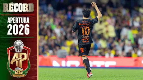 Mora conquista el Azteca con una ovación que trascendió camisetas