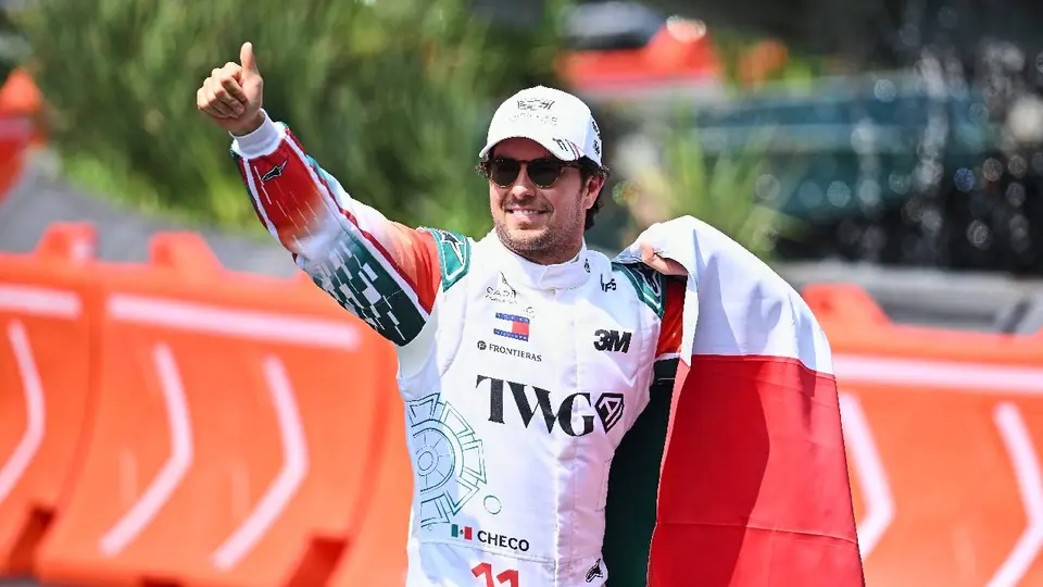 Checo Pérez durante el Show Run de Cadillac en la Ciudad de México | MEXSPORT