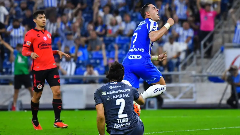 Rogelio Funes Mori celebrando anotación en la victoria ante Tijuana | IMAGO7