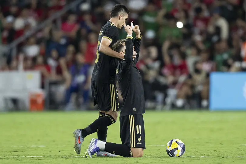Santi Giménez y Johan Vásquez l IMAGO7