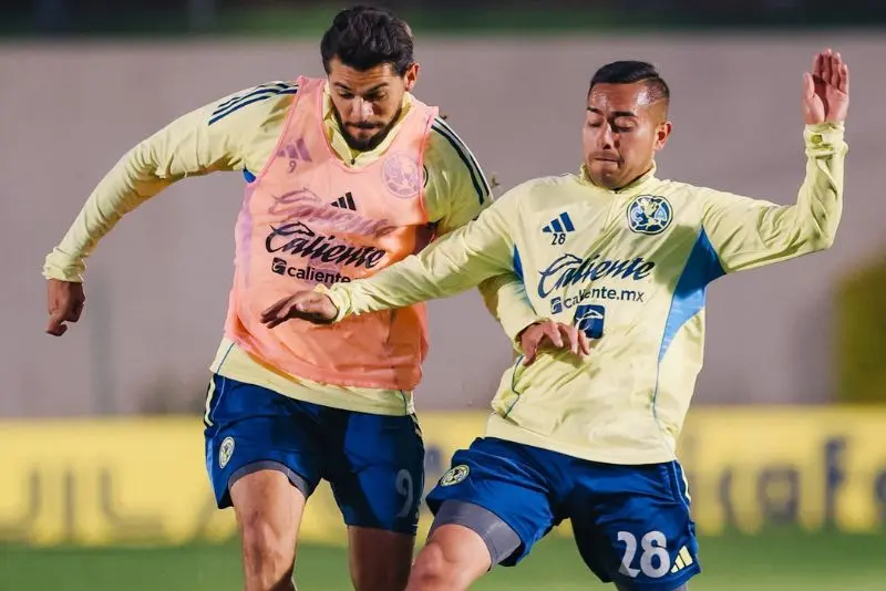 América recibió la visita de Azcárraga en pleno entrenamiento | X: @ClubAmerica