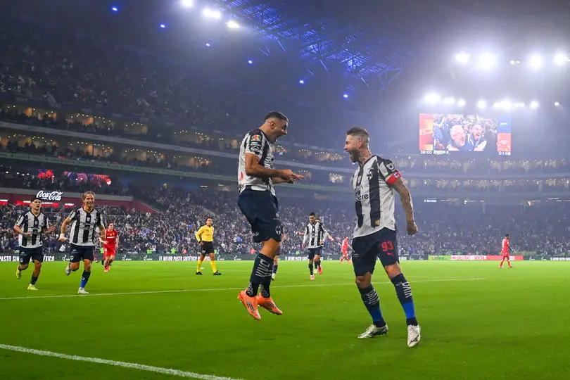 Berterame festejando con Sergio Ramos; ninguno permanece en Monterrey | Imago7