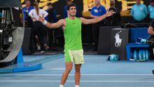 Alcaraz vence a Zverev en un duelo épico y avanza a la final del Abierto de Australia