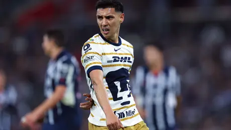 ¡Se va de Pumas! Leo Suárez se marcha a Mazatlán tras llegada de Uriel Antuna