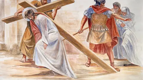 El Viernes Santo recuerda la crucifixión de Jesús, uno de los días más significativos del calendario religioso. / iStock