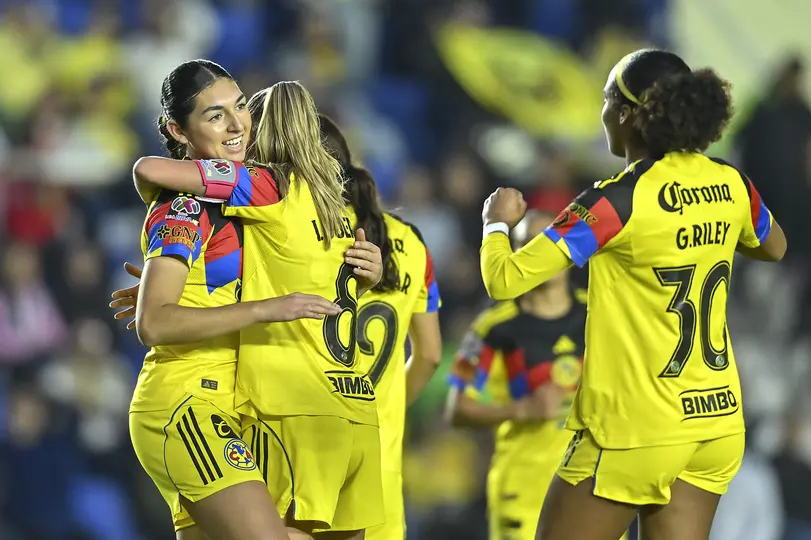 Riley y Luebbert en celebración de gol con América en el Clausura 2026 de la Liga MX Femenil | IMAGO 7