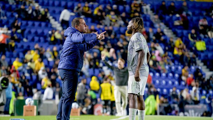 Allan Saint-Maximin y André Jardine durante un partido de América en la Liga MX | IMAGO 7