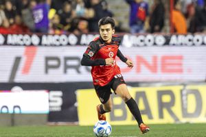 ¡Vale oro! Gilberto Mora se convierte en el segundo mexicano más valioso, solo por detrás de Santi Giménez