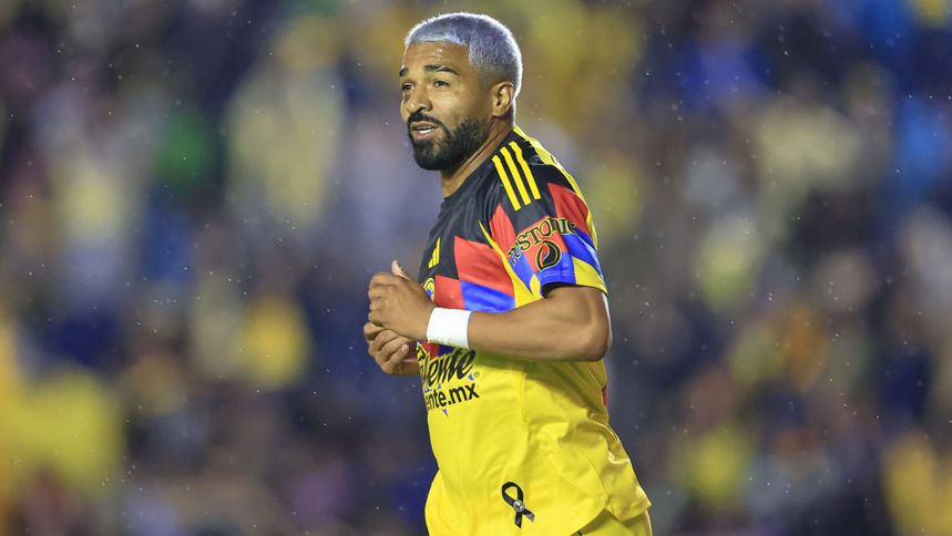 Aguirre en un partido del América | MEXSPORT