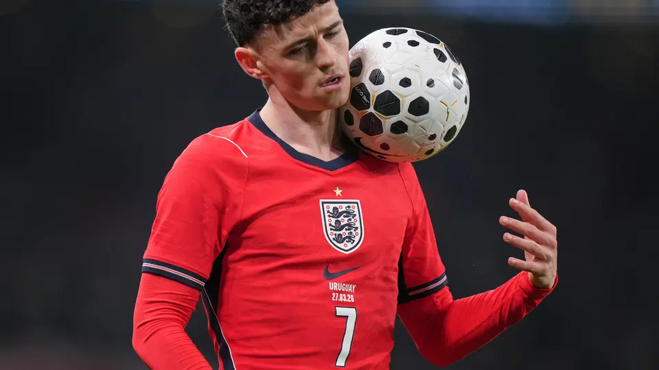 Phil Foden con la jersey de Inglaterra l AP