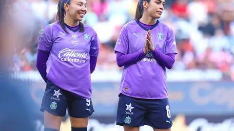 Alicia Cervantes (derecha) durante el partido l IMAGO7