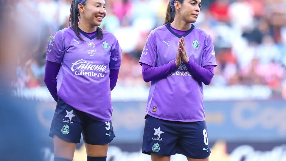 Alicia Cervantes (derecha) durante el partido l IMAGO7