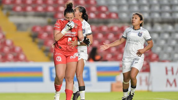 Marta Alemany en celebración en el partido de Querétaro ante FC Juárez en la Liga MX Femenil | IMAGO 7