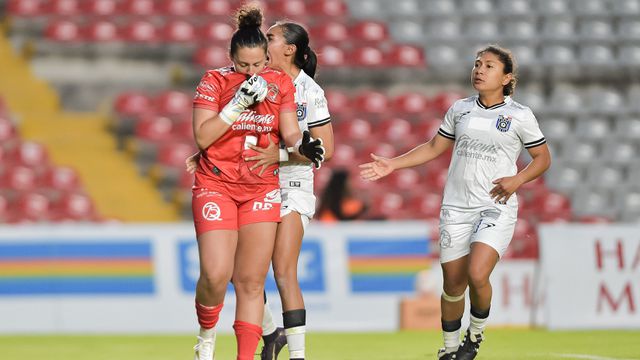 Marta Alemany en celebración en el partido de Querétaro ante FC Juárez en la Liga MX Femenil | IMAGO 7
