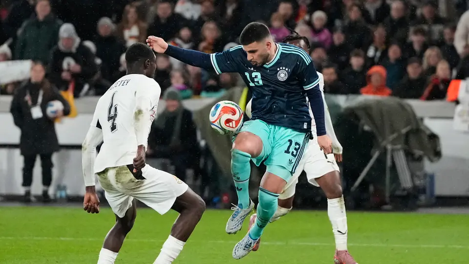 Extraordinaria jugada de Deniz Undav para el gol de la victoria | AP