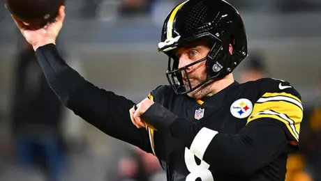 Aaron Rodgers esta buscando un contrato millonario para mantenerse con Steelers