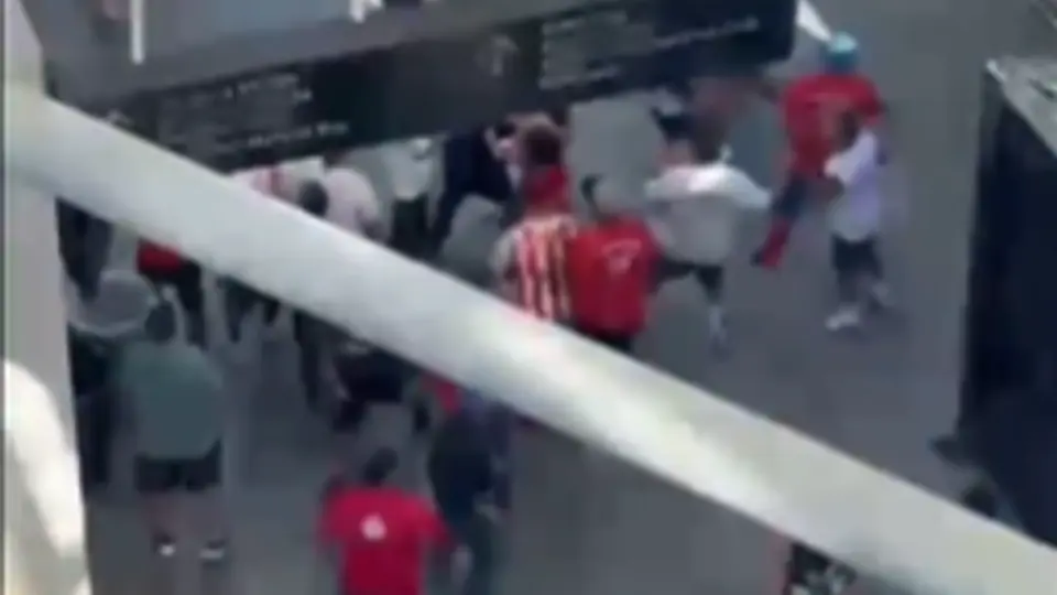 Se armó la pelea en el Clásico Tapatío l CAPTURA