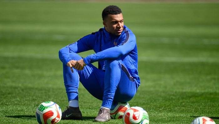 Mbappé en entrenamiento con la Selección de Francia en la Fecha FIFA | AP