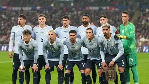 Plantilla de Uruguay antes de enfrentar a Inglaterra l AP