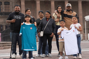 ¡Irak se siente como en casa! Aficionados invaden la Macroplaza en Monterey