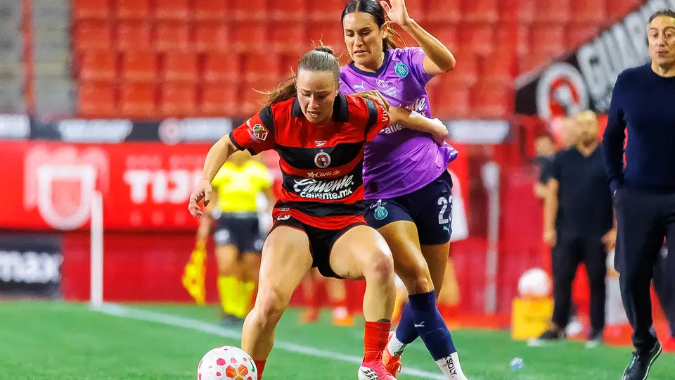Tijuana rescata empate ante Chivas con gol de último minuto