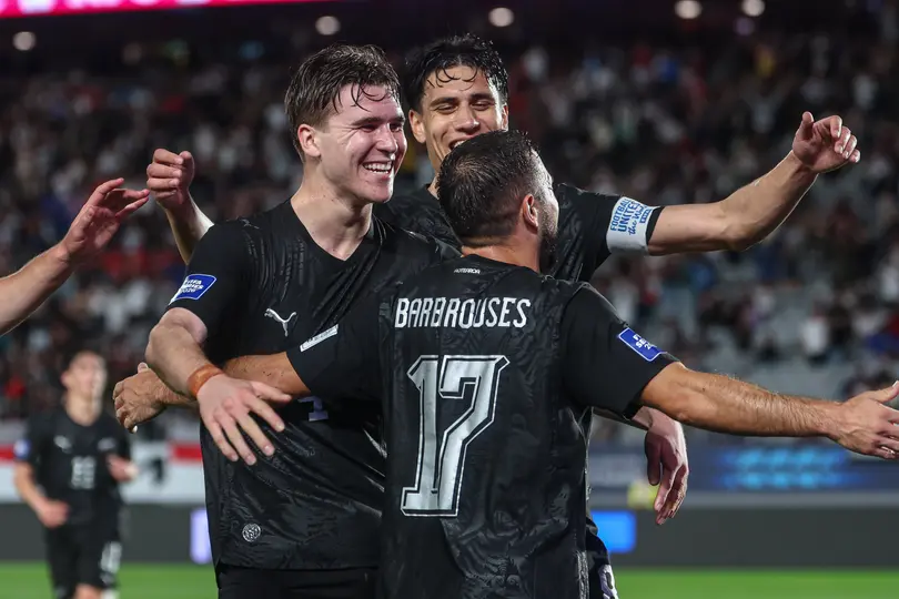 Nueva Zelanda celebrando ante Chile l X:NZ_Football