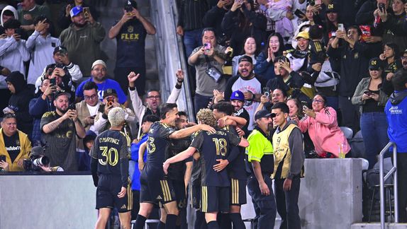 Jugadores del LAFC lograron romper el cero ante Toluca | MEXSPORT