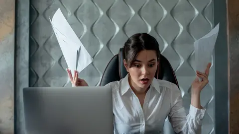 Los ciberdelincuentes buscan robarte datos personales como contraseñas o cuentas bancarias / Magnific