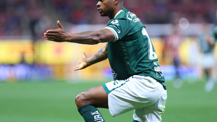 Stiven Barreiro en partido con León en el Clausura 2026 de la Liga MX | IMAGO 7