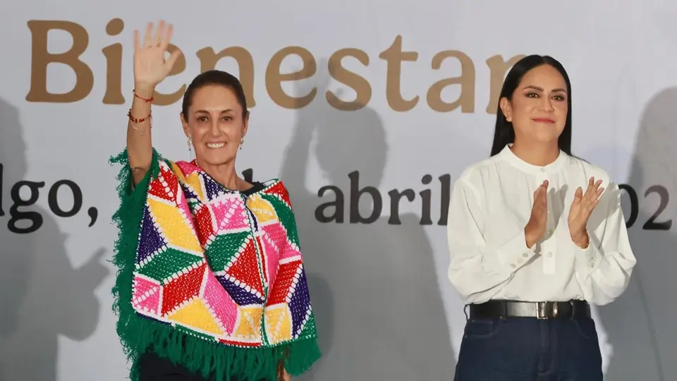 La presidenta Claudia Sheinbaum avaló la salida de Ariadna Montiel / FB: @AriadnaMontielReyes